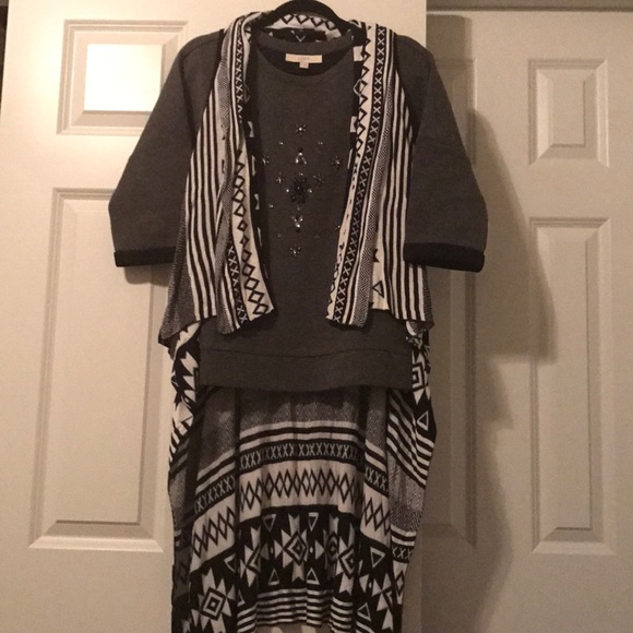 Loft gray sweatshirt with embellishment - Picture 2 of 2